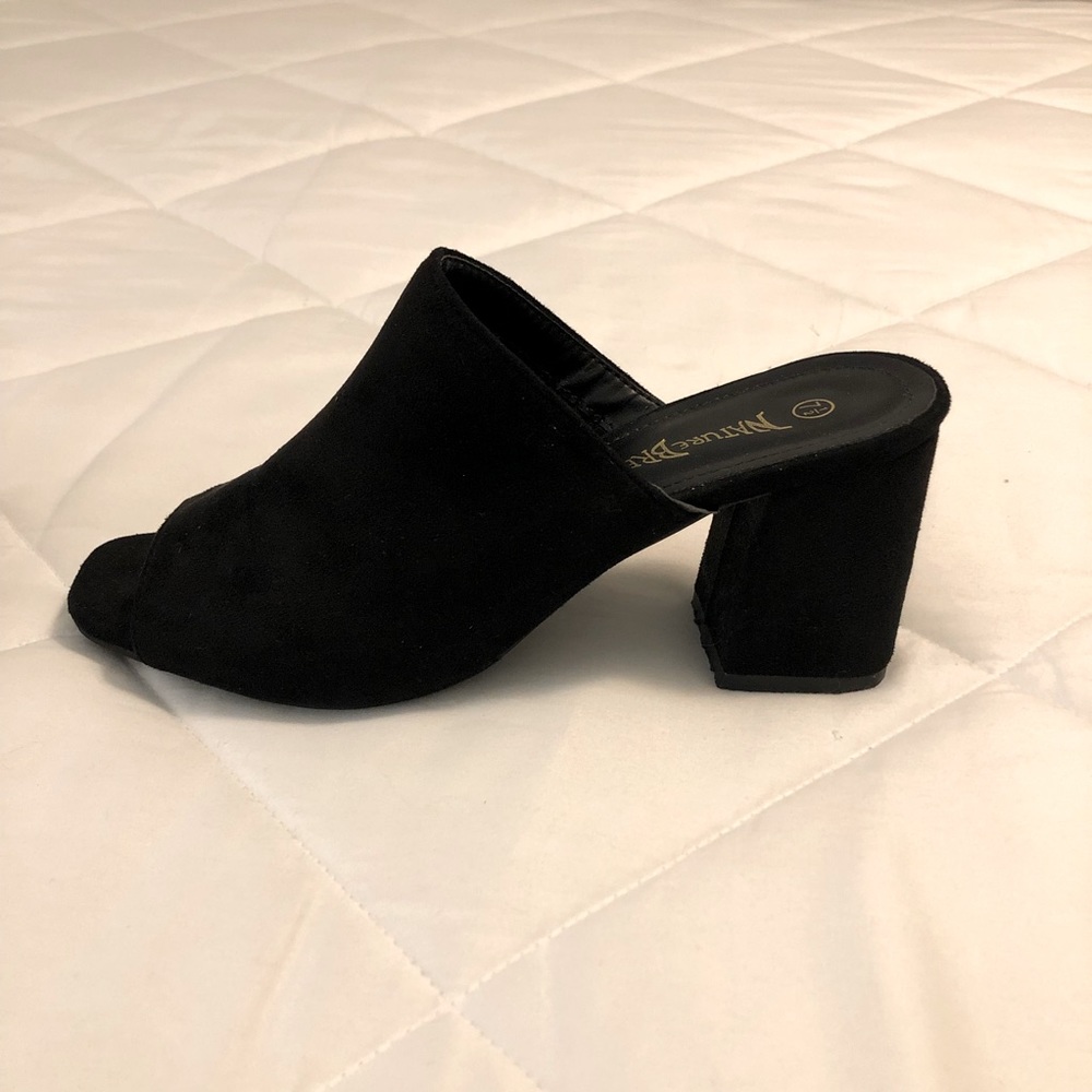 Black Heels - Picture 3 of 3